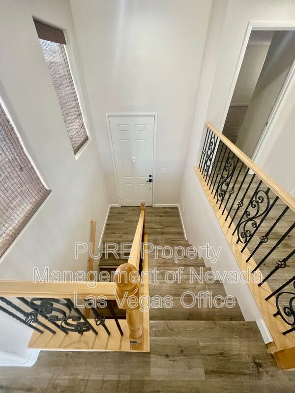 Building Photo - 102 La Padania Ave