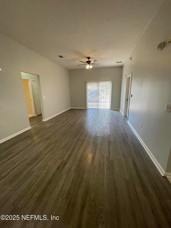 Building Photo - 6057 Maggies Cir