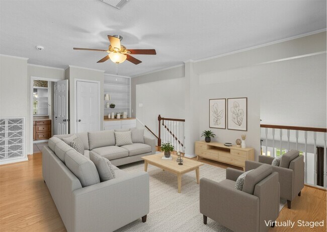 Building Photo - 4214 Fernside Dr