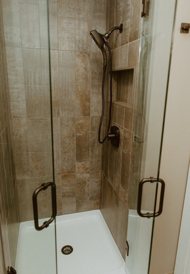 Building Photo - 23120 Bates Rd