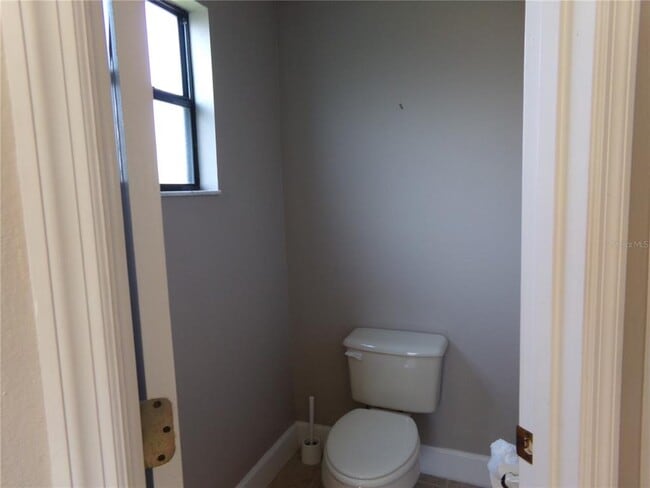 Building Photo - 721 Rantoul Ln