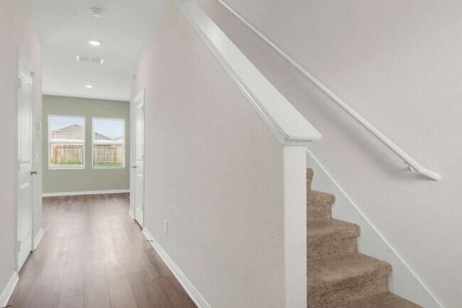 Building Photo - "Charming 3-Bedroom Retreat with 2.5 Baths with Unbelievable Neighborhood Amenities!"