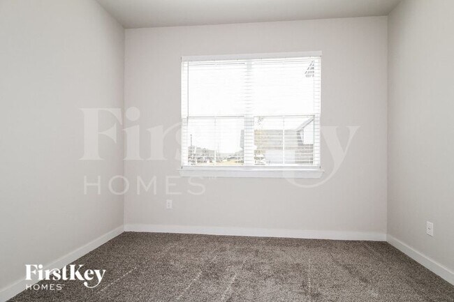 Building Photo - 11245 SW 30th St