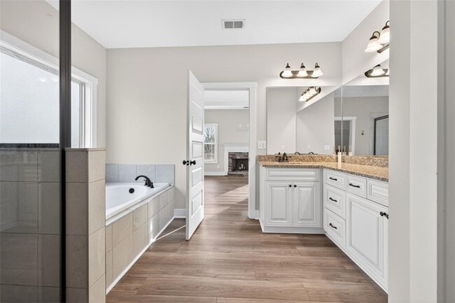 Building Photo - 612 Quail Ct