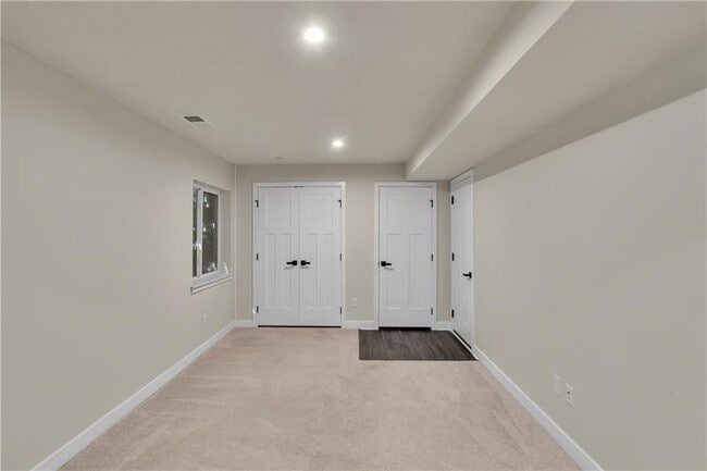Building Photo - 6004 Augusta Ln