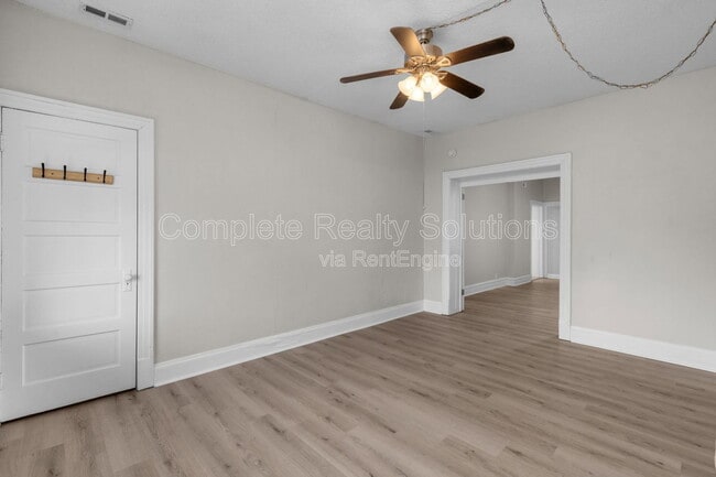 Building Photo - 2846 Wyoming St