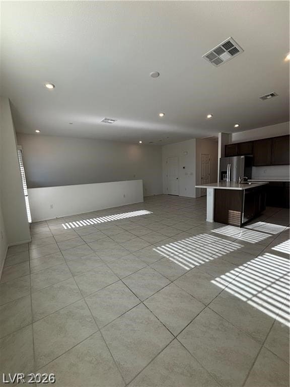 Building Photo - 5672 Sartorial St