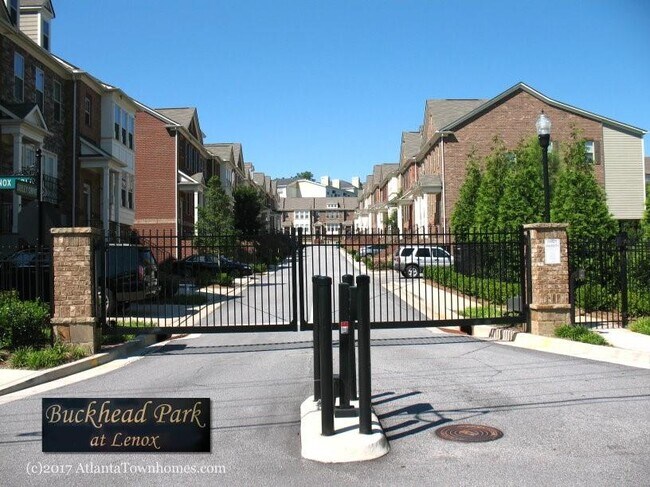 Primary Photo - 2550 Sibley Dr