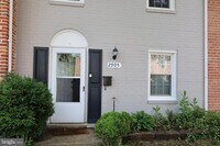 Building Photo - 2905 Wren Ct