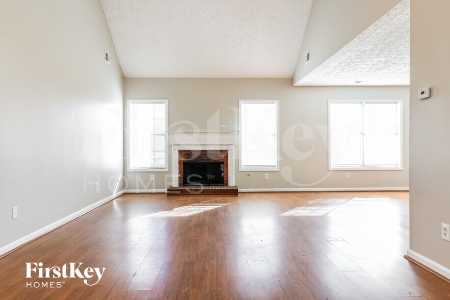Building Photo - 120 Grayview Ct