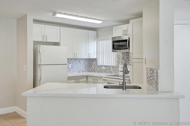 Building Photo - 12650 Vista Isles Dr