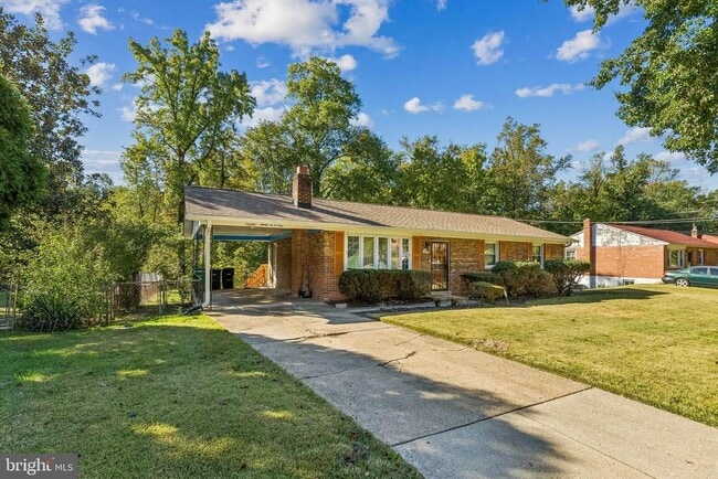 Building Photo - 3201 Marquis Dr