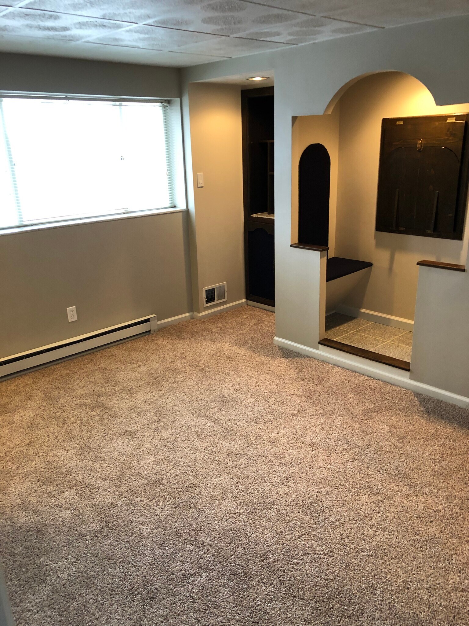 Building Photo - 2325 Sierra St