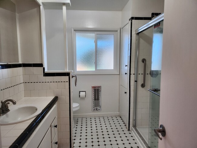 Building Photo - 38684 Rd 74