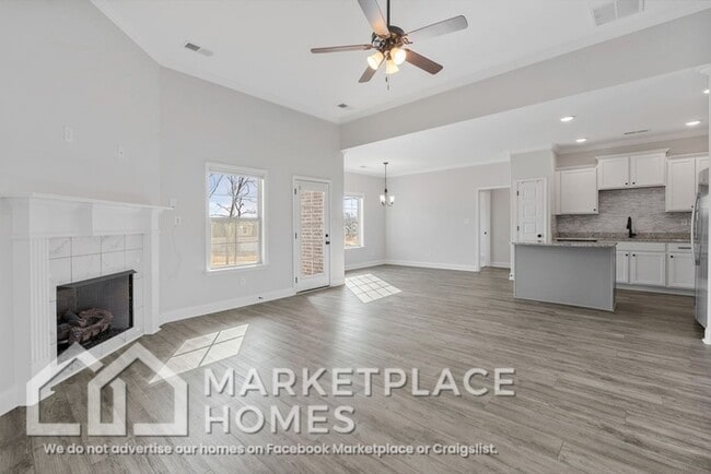 Building Photo - 1802 Millers Cv
