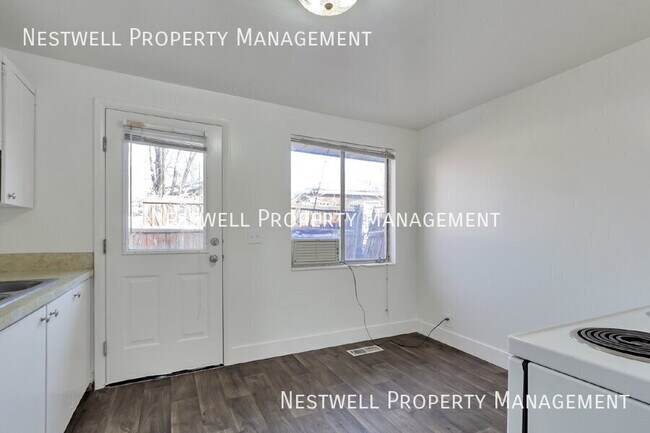 Building Photo - 2465 E 3300 S