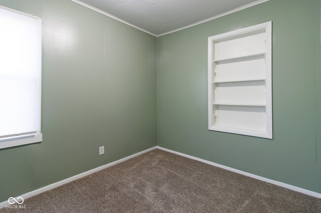 Building Photo - 5866 Shimer Ave