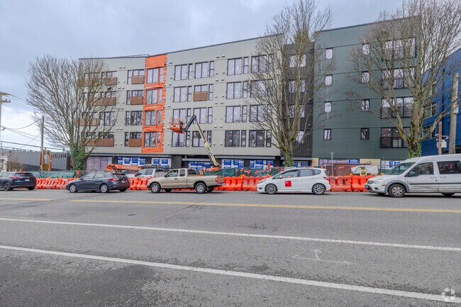 Building Photo - The Reed