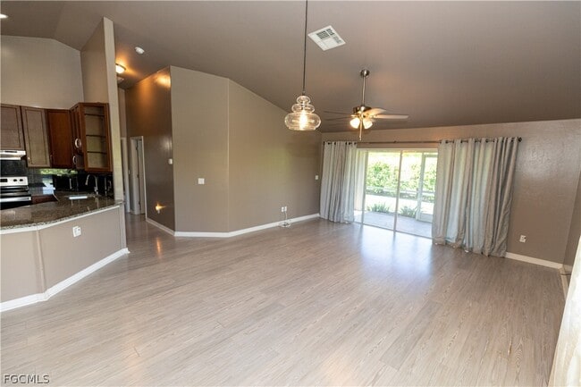 Building Photo - 7500 Cameron Cir