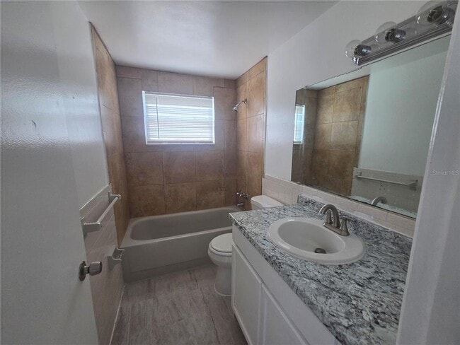 Building Photo - 1731 Dander Dr