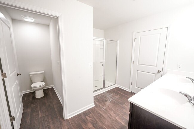 Building Photo - Coming Available!