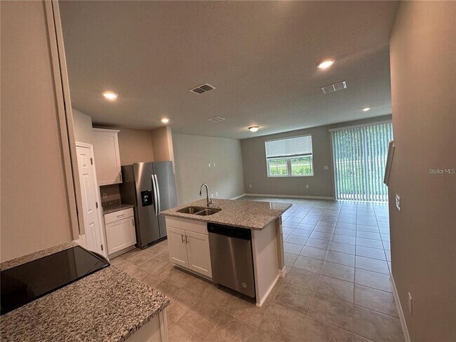 Building Photo - 430 Legacy Lp