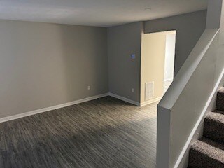 Building Photo - 225 Churchill Dr