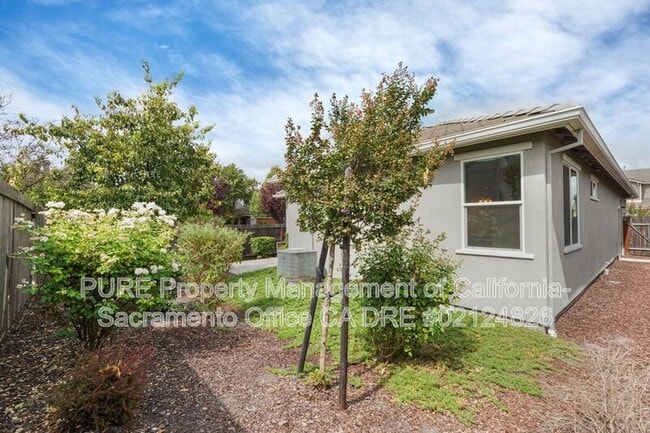 Building Photo - 5500 Amnest Way