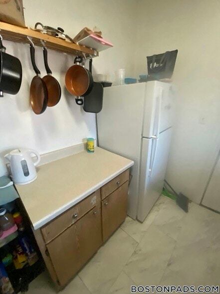 Building Photo - 32 Glenville Ave