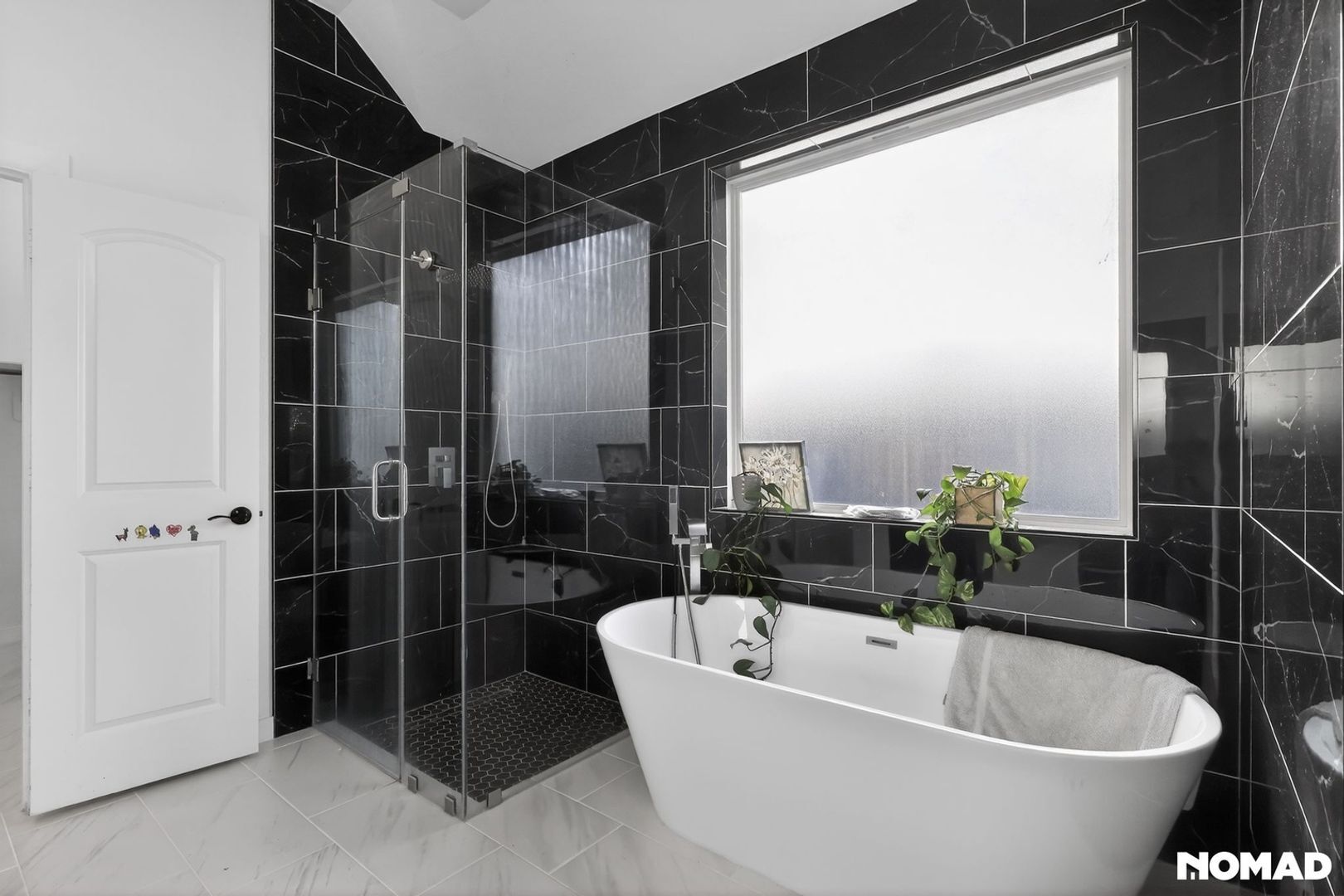 Building Photo - 2010 Silver Moon Dr