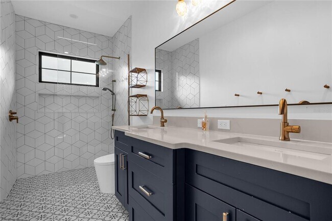 Building Photo - 1814 Barker Dr