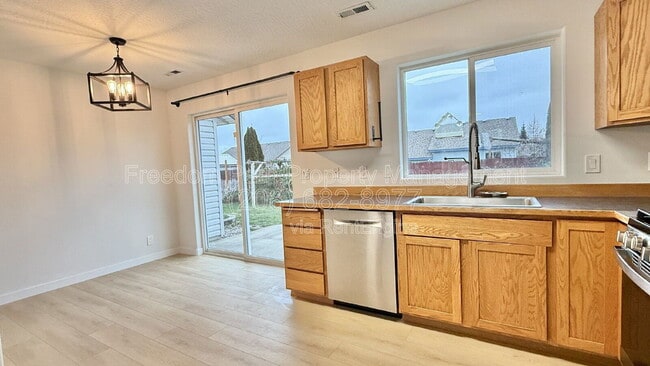 Building Photo - 3656 W Furcula Dr