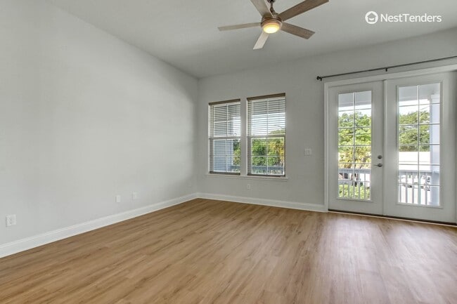 Building Photo - Amelia Island Coastal Charmer!