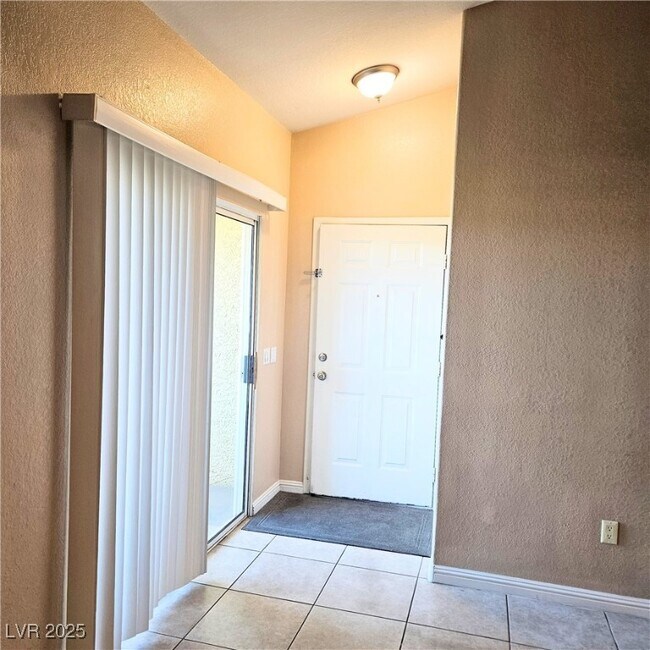 Building Photo - 2120 Ramrod Ave