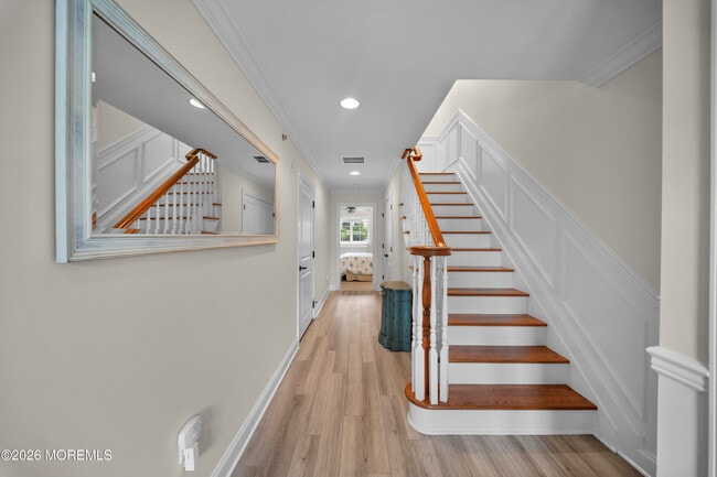 Building Photo - 302 Villa Dr