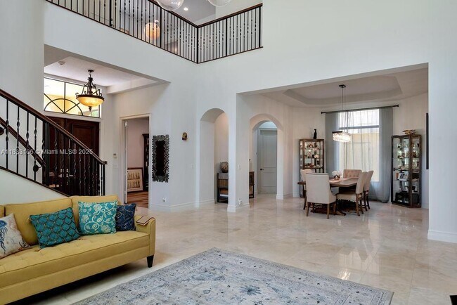 Building Photo - 17931 Lake Azure Way