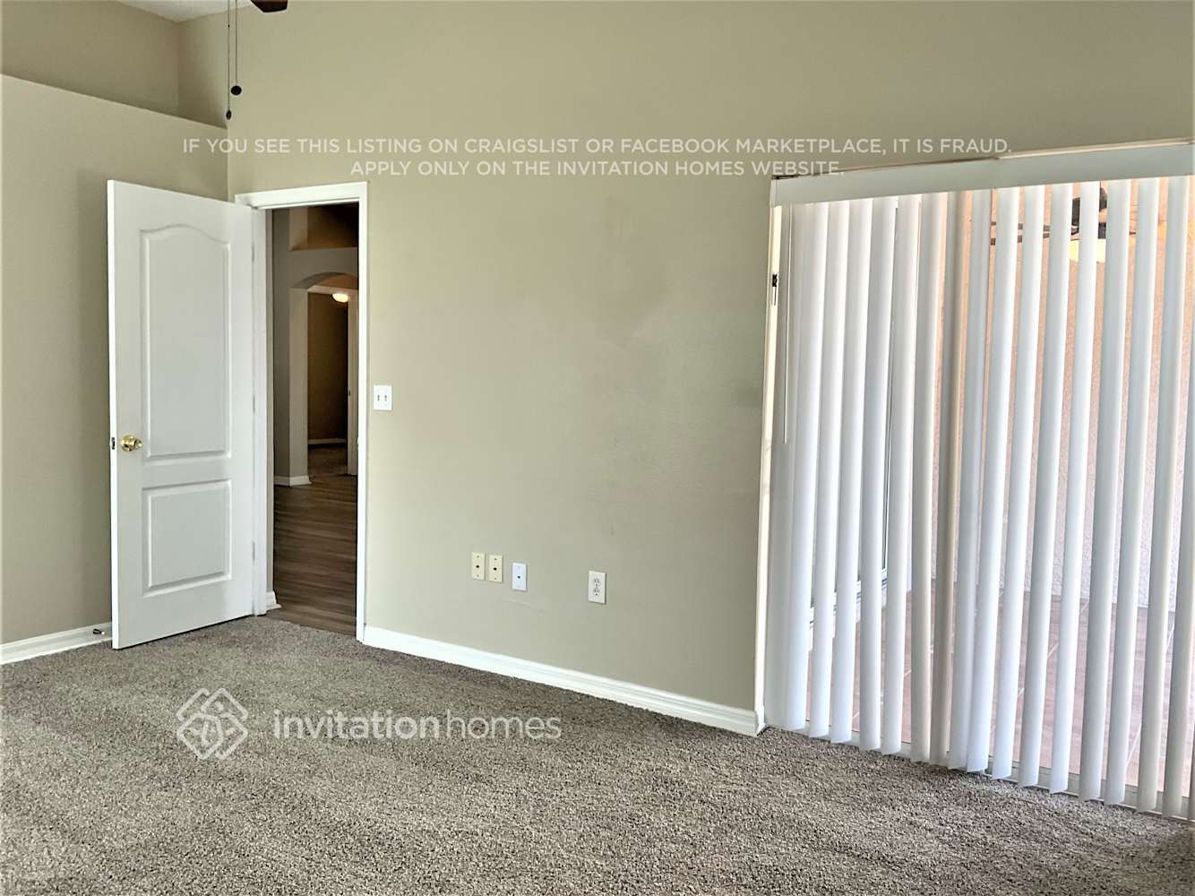 Building Photo - 15517 Lake Bella Vista Dr