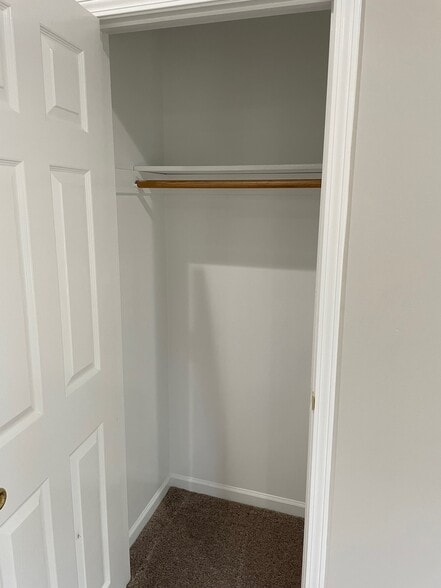 Building Photo - 10770 N Park Ave