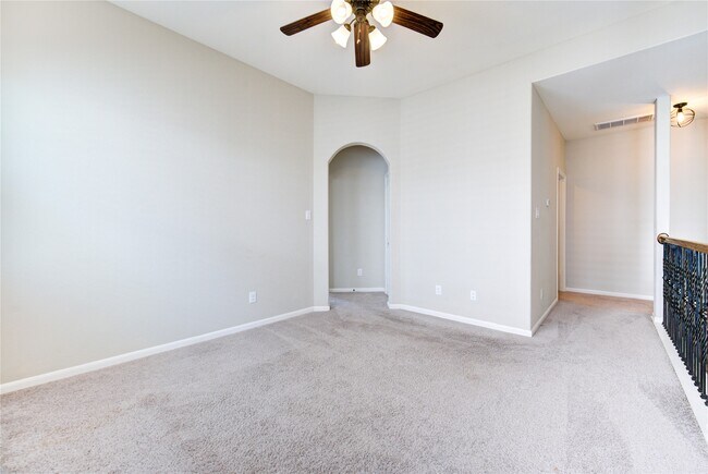 Building Photo - 12130 La Strada St