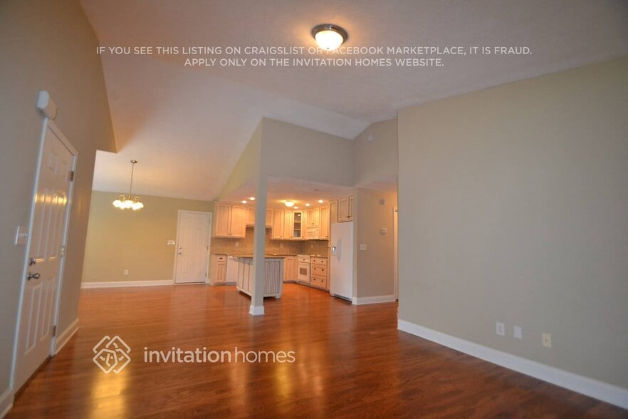 Building Photo - 195 Hamilton Dr