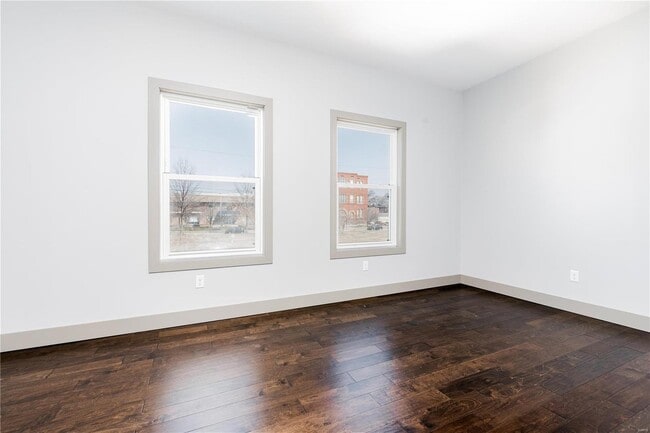 Building Photo - 4319 Hunt Ave