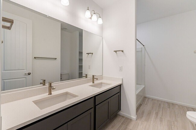 Building Photo - Pending/ Rented - New Mattamy Home!
