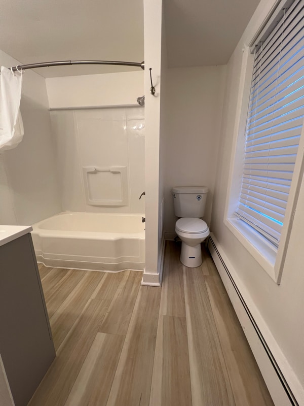 Building Photo - 429 3rd St