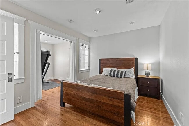 Building Photo - 228 Jacaranda Pl