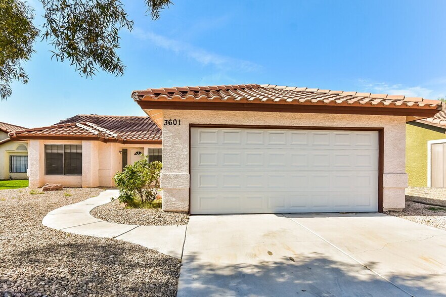 Primary Photo - 3601 Uranus Dr