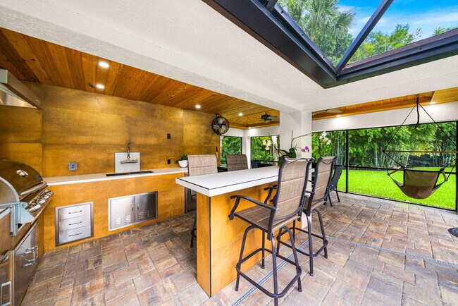 Building Photo - 12466 Quercus Ln