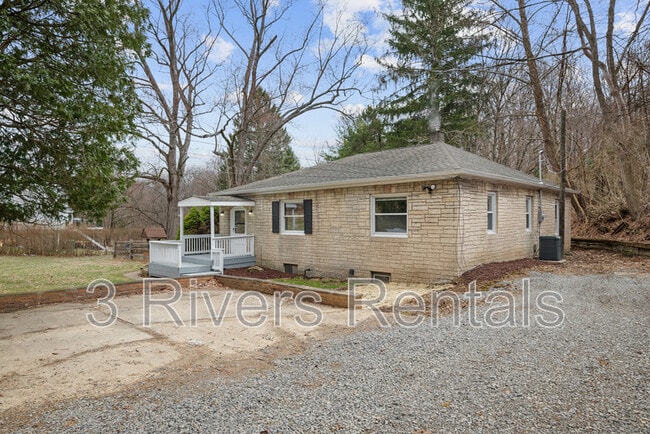 Building Photo - 600 Camp Meeting Rd