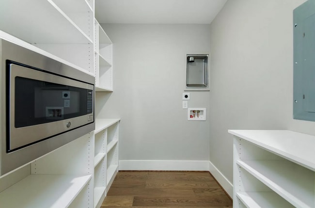 Building Photo - Greenville - 2Bd/2Ba, 995 SF