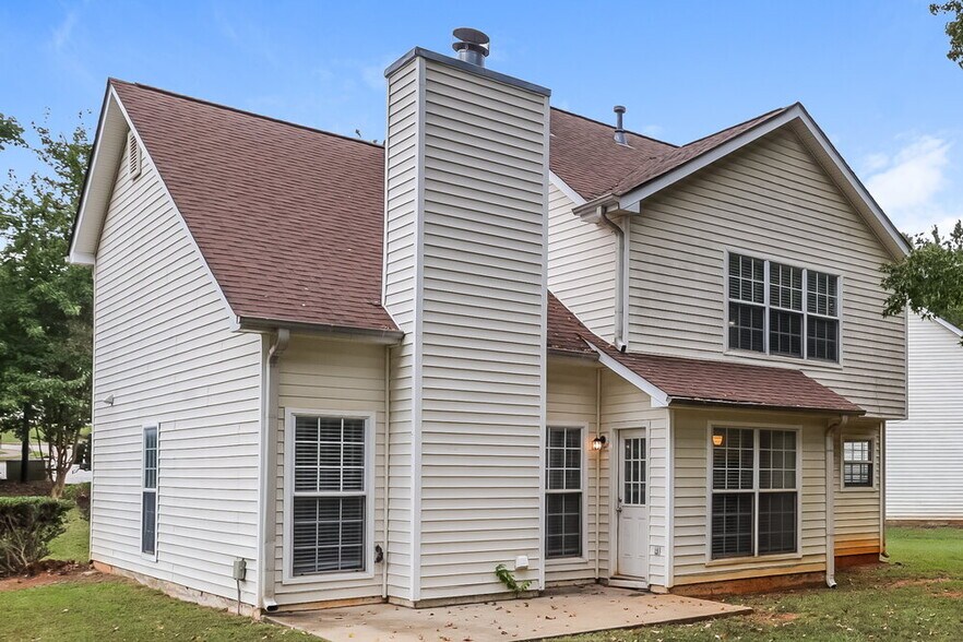 Building Photo - 545 Wyntuck Dr