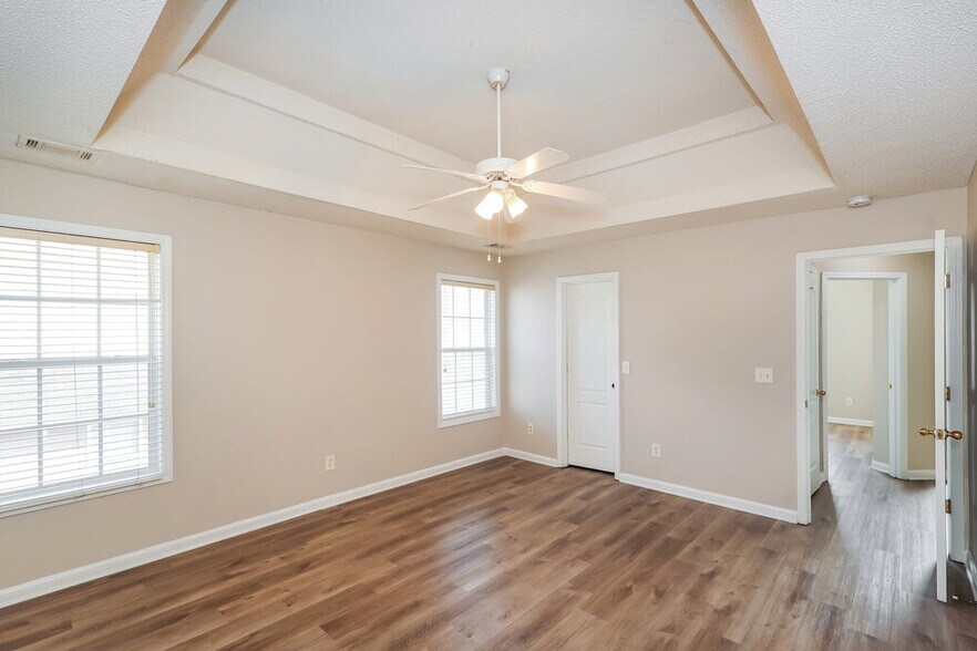 Building Photo - 1906 Dalton Way